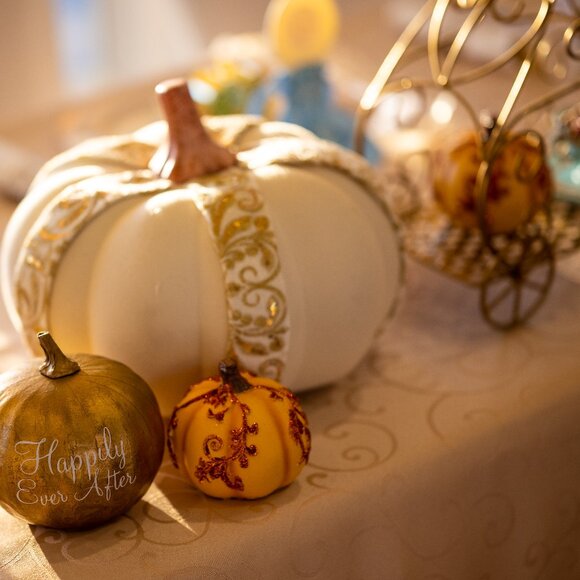 Disney Wedding Princess Swirl Premium Jacquard Rectangle Tablecloth - Picture 9 of 11